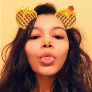 Meet your Posher, Sapphire